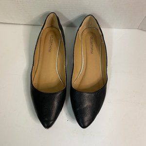 Celebrity Pink Women’s embroidered black flats, size 8 shoes